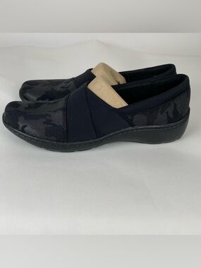 NWT Collection By Clarks Women's Cora Heather Black Interest Slip On Shoes sz 8